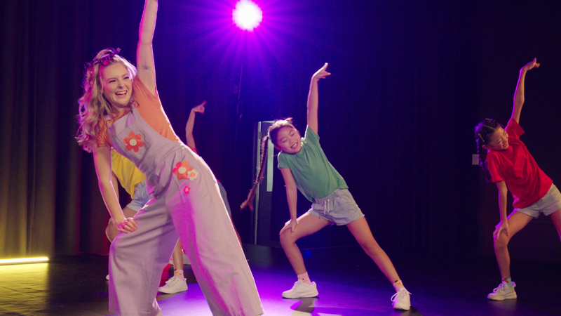 'Munch and Crunch' music video